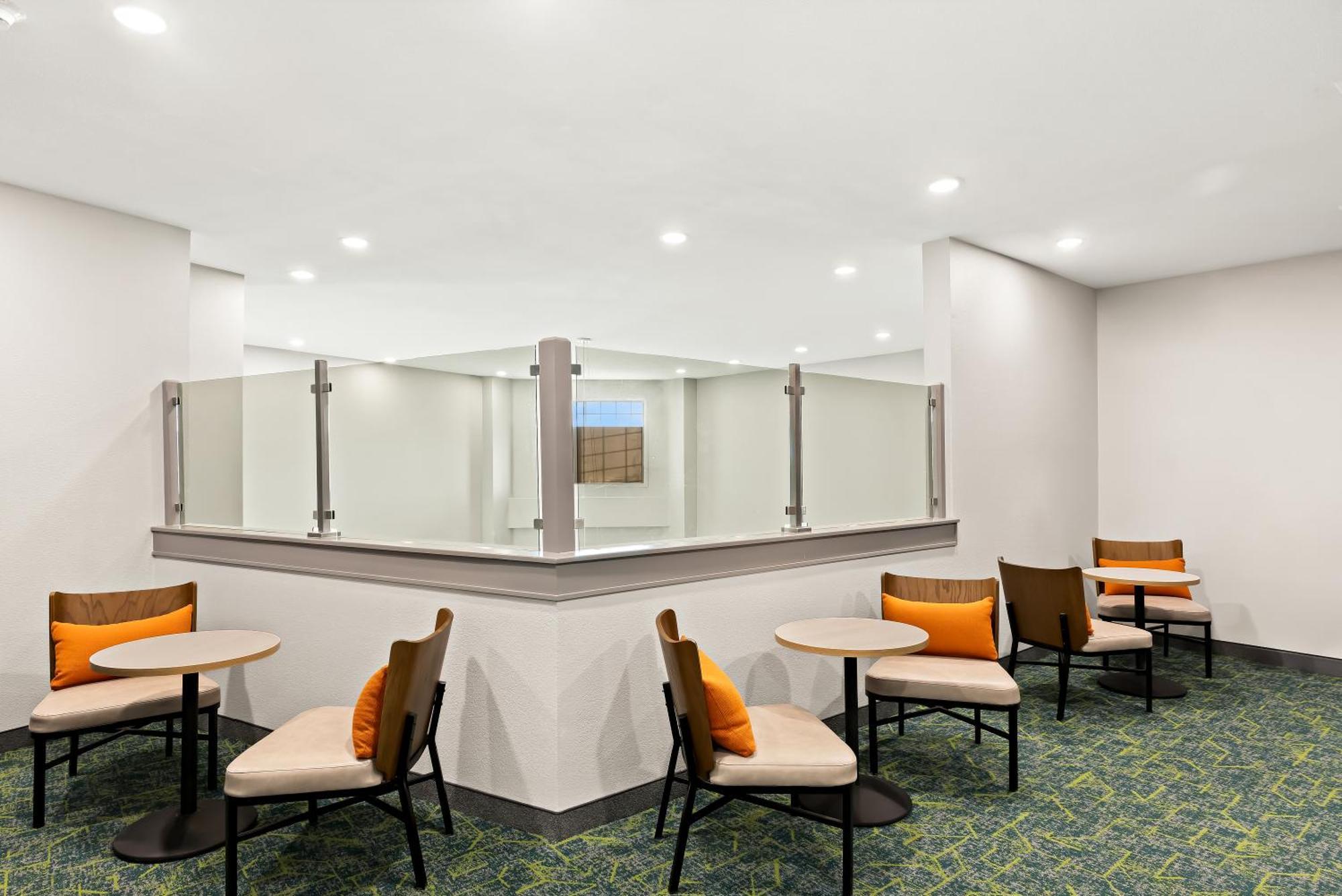 Spark By Hilton Williams Newly Opened 2025 Exterior photo