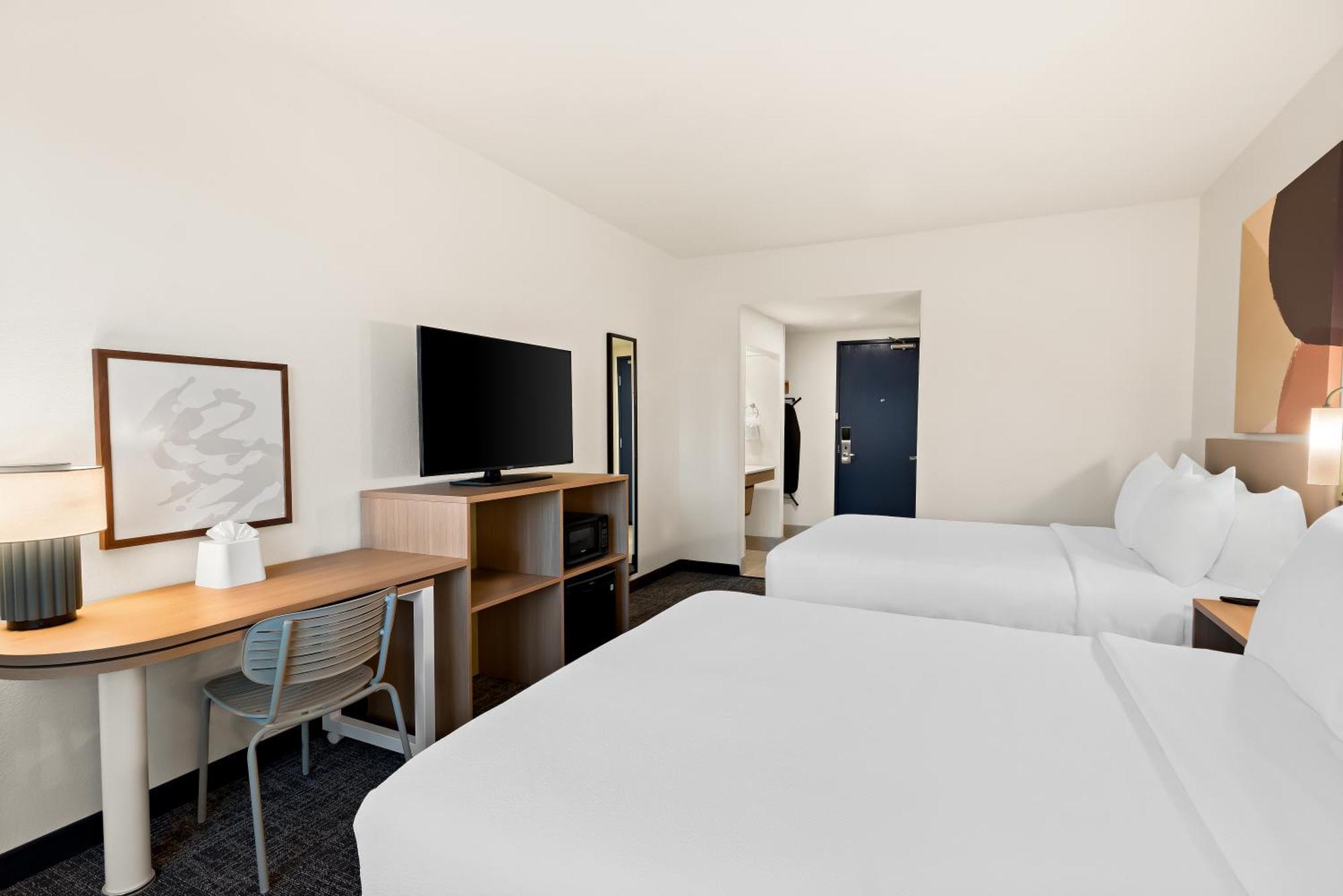 Spark By Hilton Williams Newly Opened 2025 Exterior photo